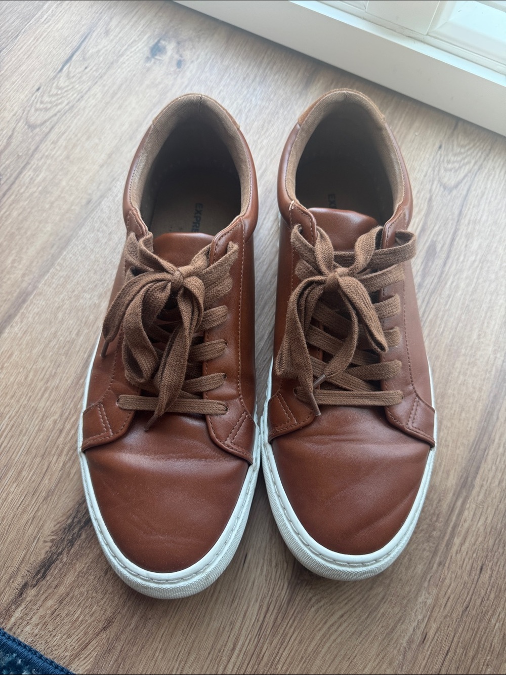 Men's Express Brown Leather Casual Sneakers - Low Top Lace-Up